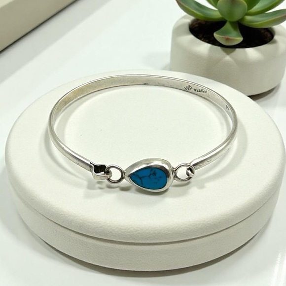 925 Sterling Silver and Turquoise Bangle Bracelet 7” Taxco - Picture 8 of 12